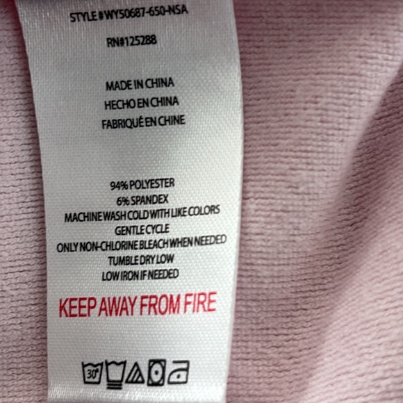 NWT- Rae Dunn woman’s 2 piece stretch velour pajama set, size small - Picture 10 of 11